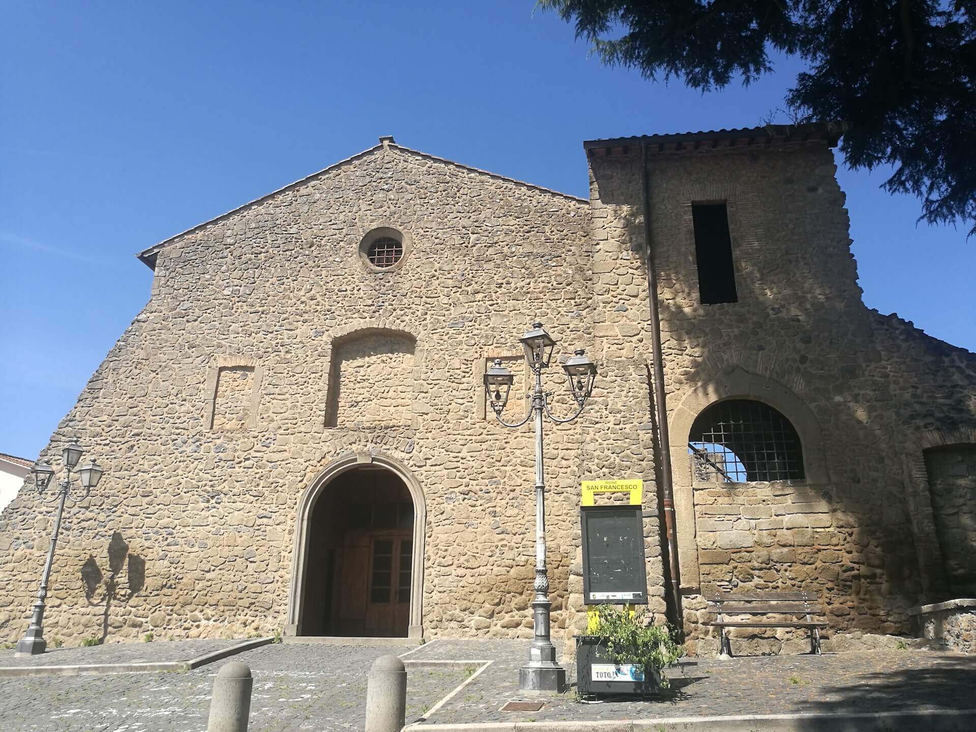 anguillara sabazia lake bracciano day trip from rome