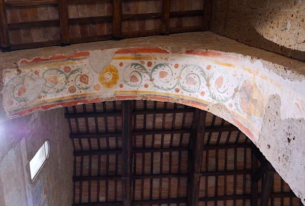 romanesque art frescoes