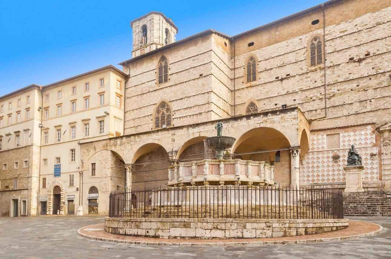 Perugia, Piazza IV Novembre