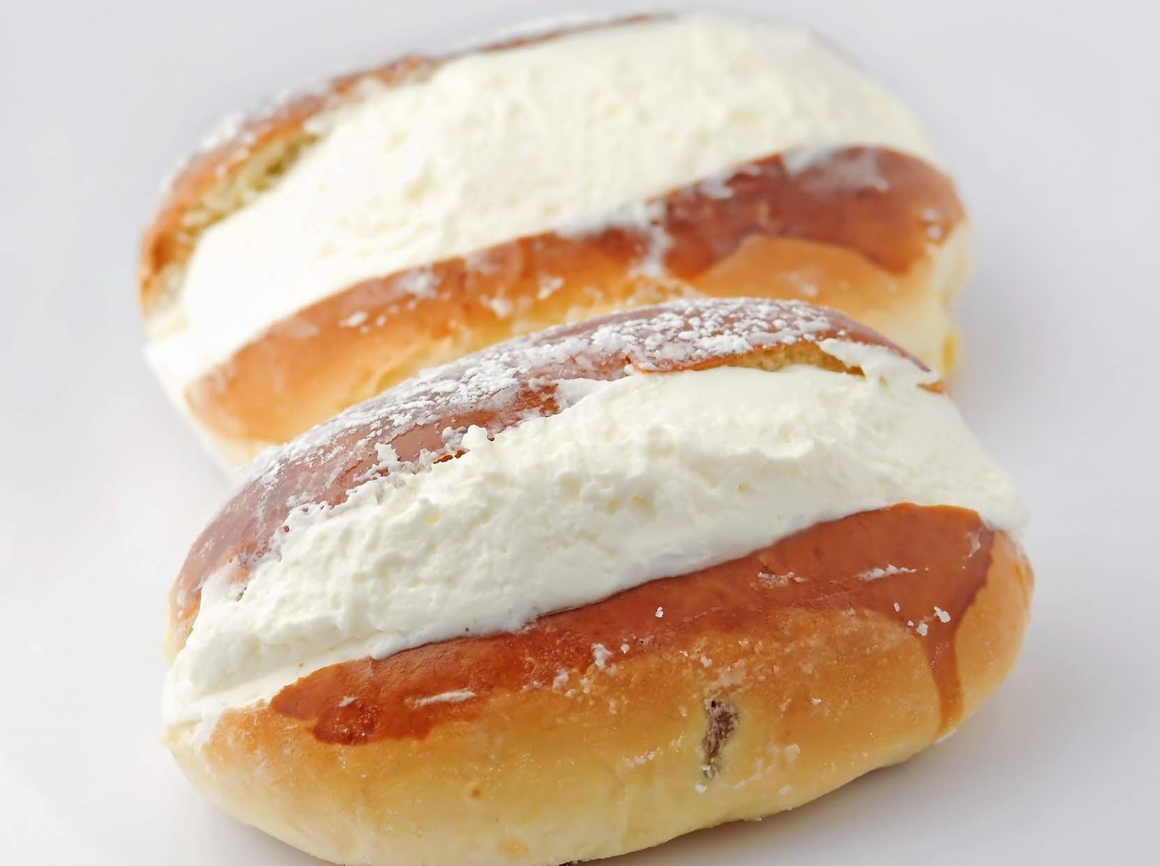 Maritozzo, dessert in Rome and street food